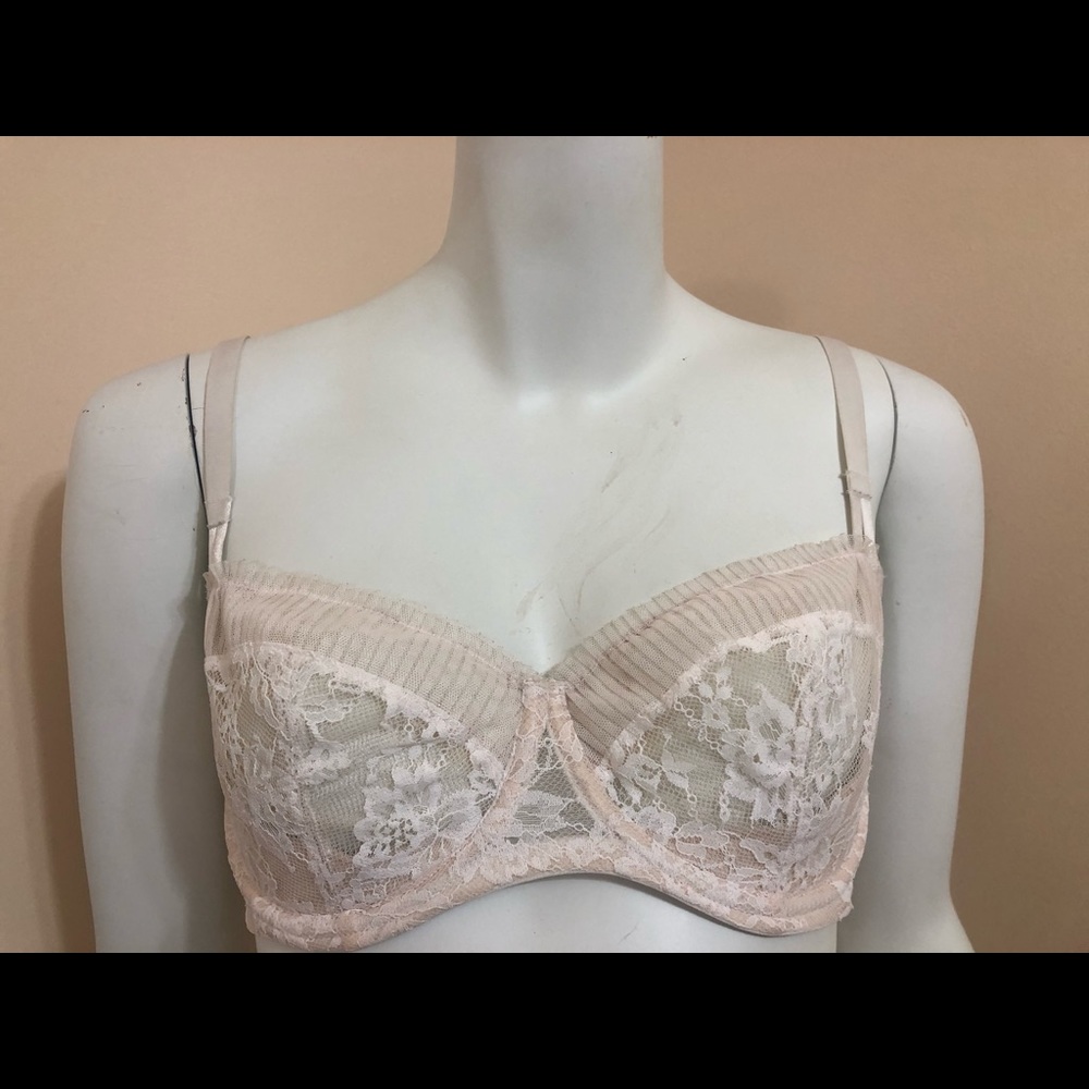 Victoria’s Secret lace bra - white/off white